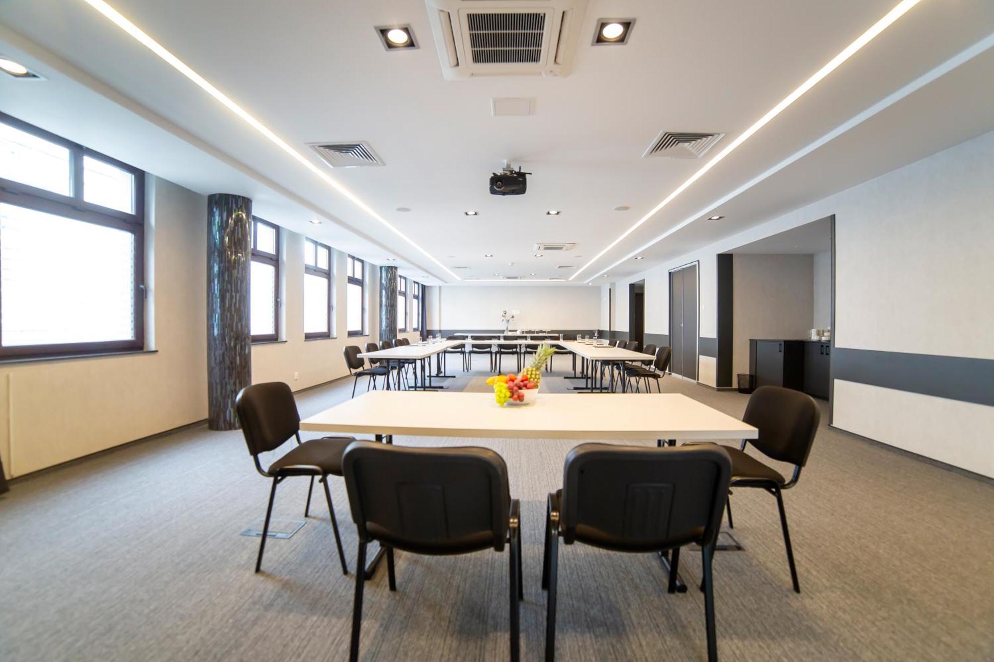 Hotel Saline Иновроцлав Екстериор снимка