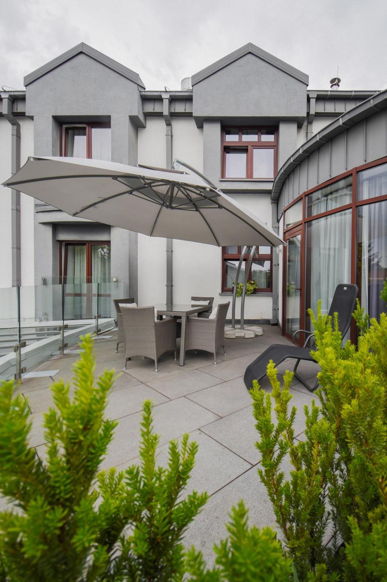 Hotel Saline Иновроцлав Екстериор снимка