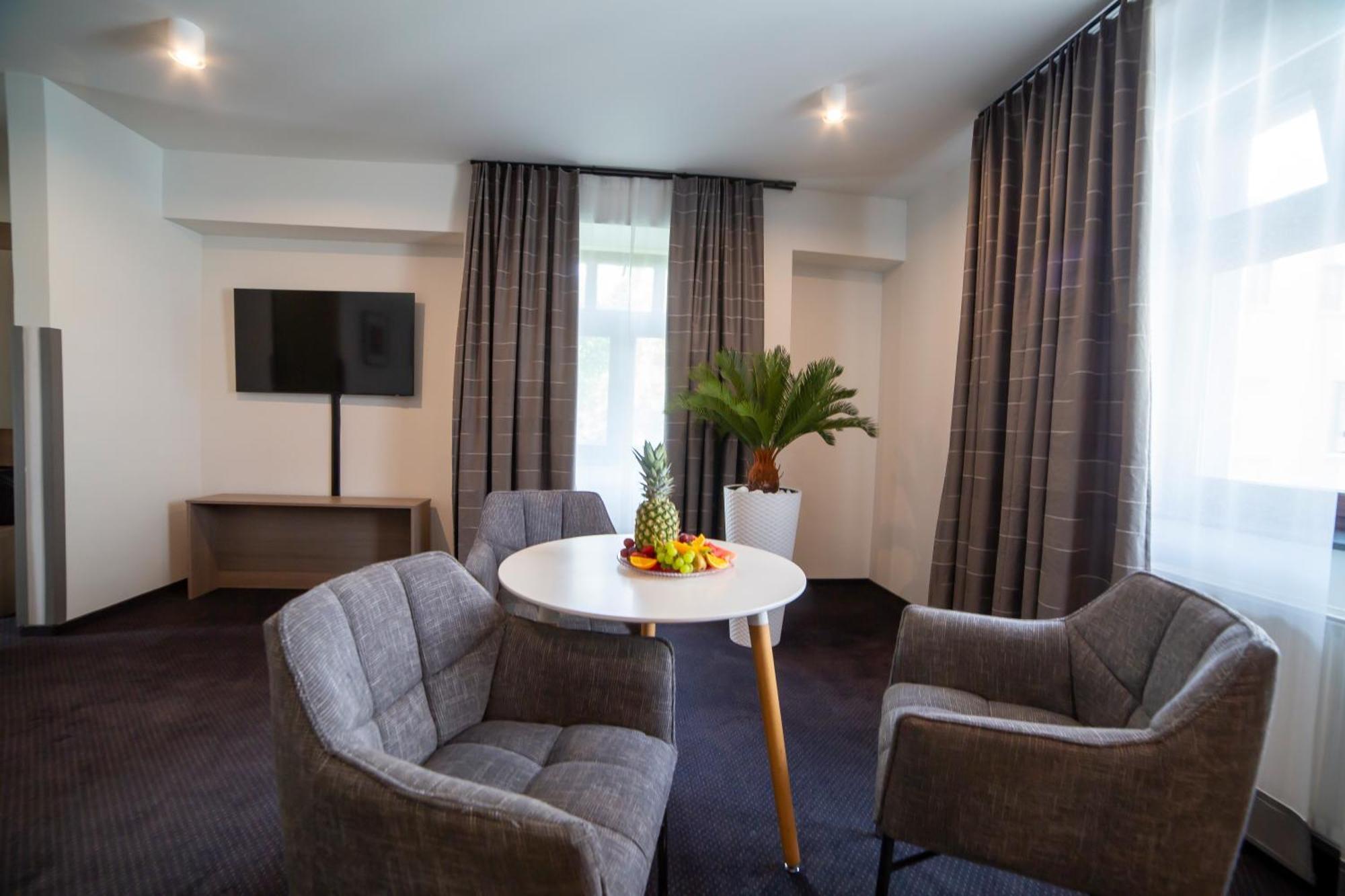 Hotel Saline Иновроцлав Екстериор снимка